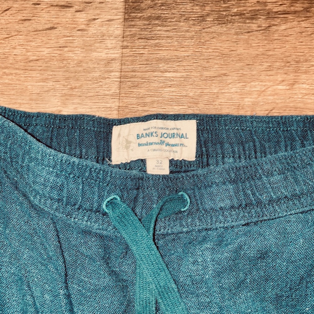 Elastic Shorts - Picture 3 of 3
